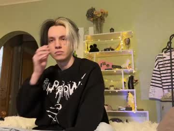 couple Sexy Cam Girls Love To Sex Chat On Video with veryraretwins