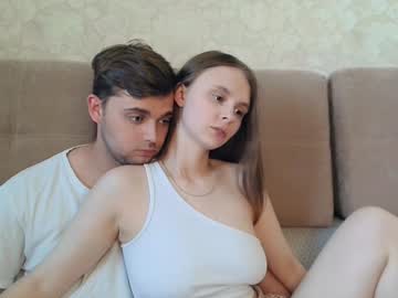 couple Sexy Cam Girls Love To Sex Chat On Video with eva_calvin