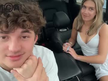 couple Sexy Cam Girls Love To Sex Chat On Video with gracieandtyler