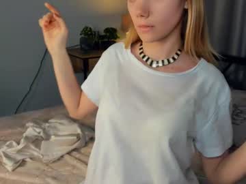 girl Sexy Cam Girls Love To Sex Chat On Video with ch3rryt0ffee