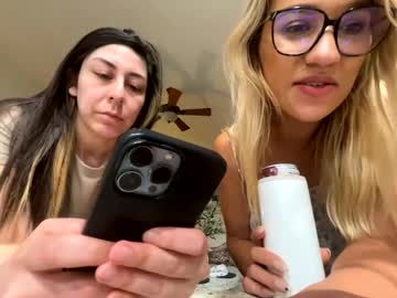 couple Sexy Cam Girls Love To Sex Chat On Video with blossomspiceinn