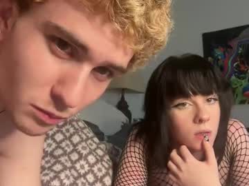 couple Sexy Cam Girls Love To Sex Chat On Video with rawd3sire