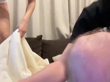 couple Sexy Cam Girls Love To Sex Chat On Video with hidinginjapan