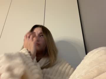 girl Sexy Cam Girls Love To Sex Chat On Video with norakiso