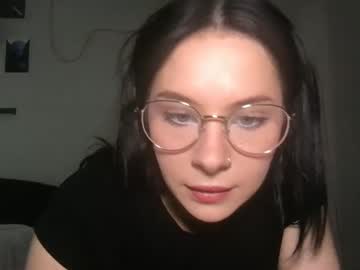 girl Sexy Cam Girls Love To Sex Chat On Video with gojosmommy222