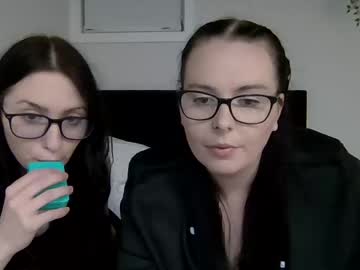 couple Sexy Cam Girls Love To Sex Chat On Video with amberxorae