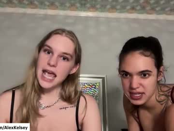 girl Sexy Cam Girls Love To Sex Chat On Video with okjas