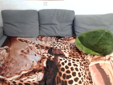 couple Sexy Cam Girls Love To Sex Chat On Video with vikimax69