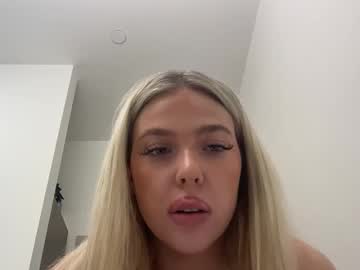 girl Sexy Cam Girls Love To Sex Chat On Video with emabluee2
