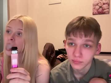 couple Sexy Cam Girls Love To Sex Chat On Video with walterback