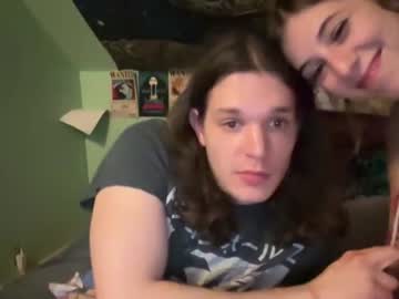 couple Sexy Cam Girls Love To Sex Chat On Video with dumbnfundoubletrouble