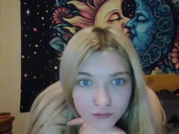 girl Sexy Cam Girls Love To Sex Chat On Video with prettyyungsteviee