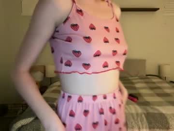 girl Sexy Cam Girls Love To Sex Chat On Video with xchloew1x