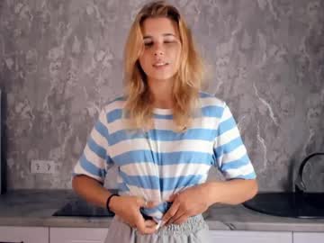 girl Sexy Cam Girls Love To Sex Chat On Video with gillianengelby