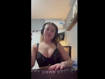 girl Sexy Cam Girls Love To Sex Chat On Video with eemilyyyy19